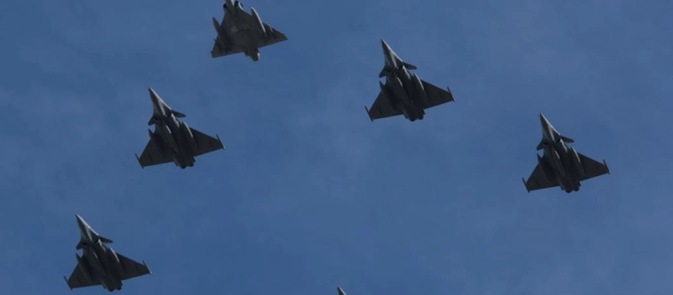 Τα μαχητικά της ΠΑ και τα Rafale δεν… βρήκαν το δρόμο για το Αιγαίο: Πέταξαν μόνο στο Ιόνιο